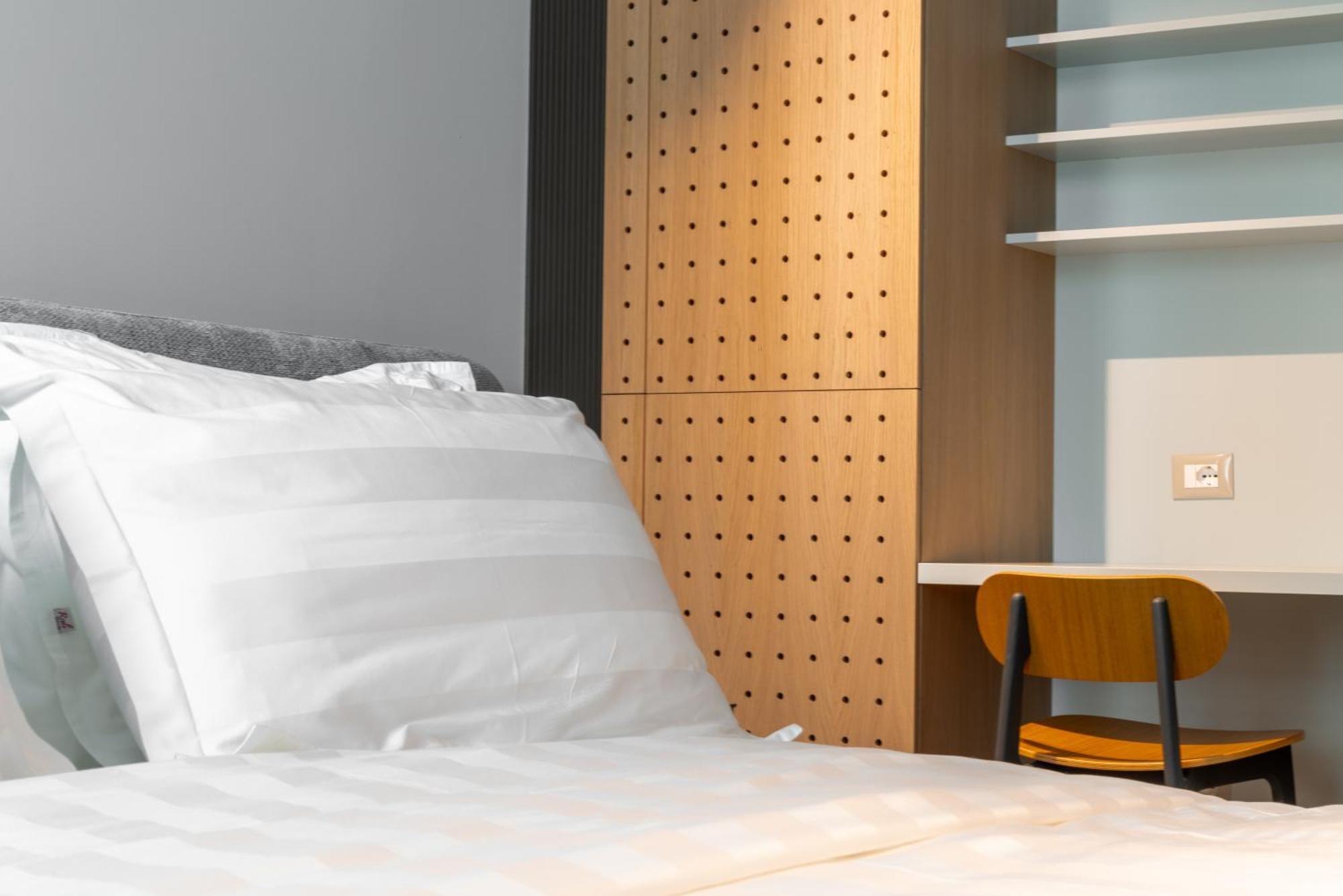 Zins Luxury Hotel *