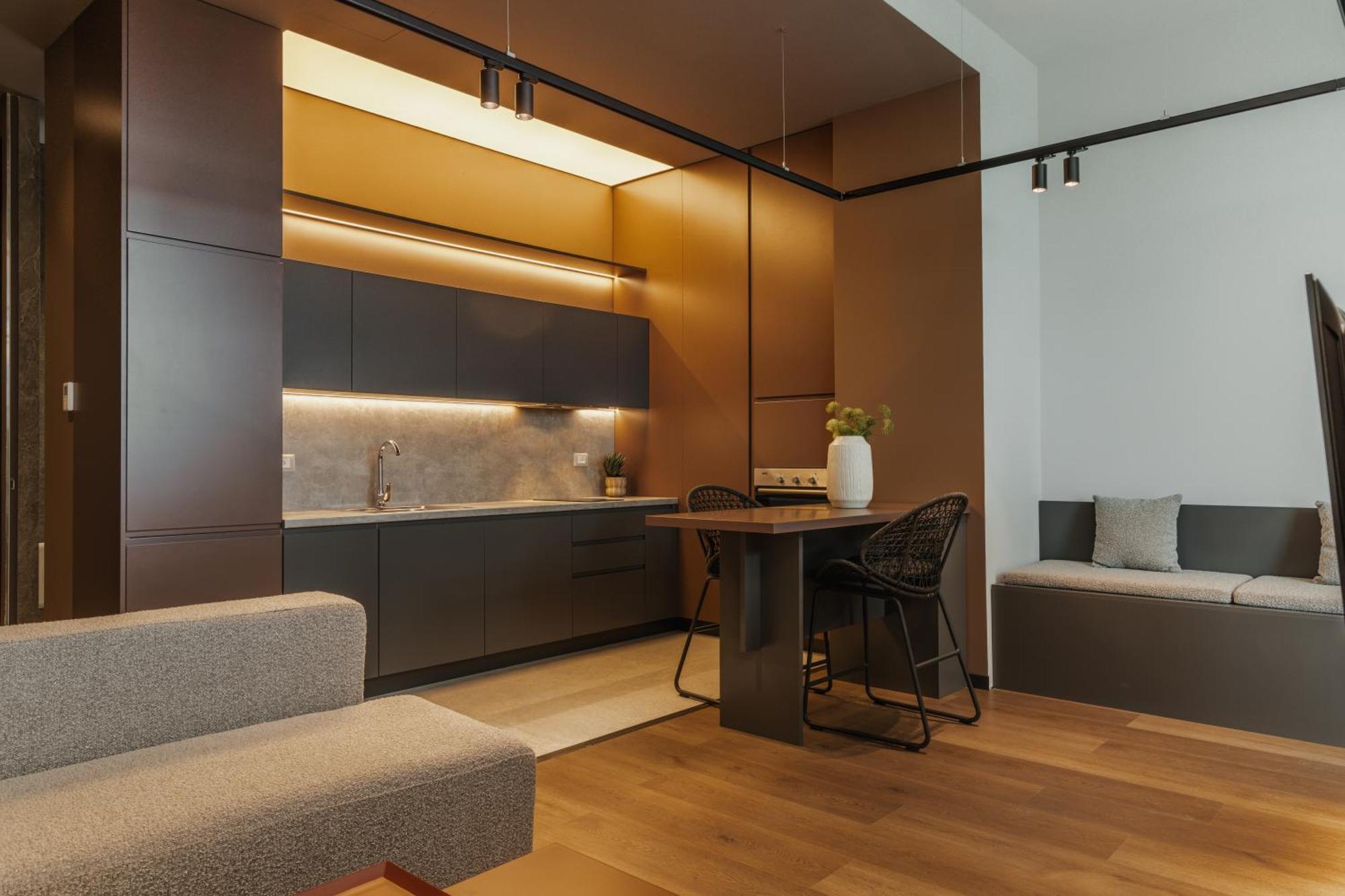 Zins Luxury